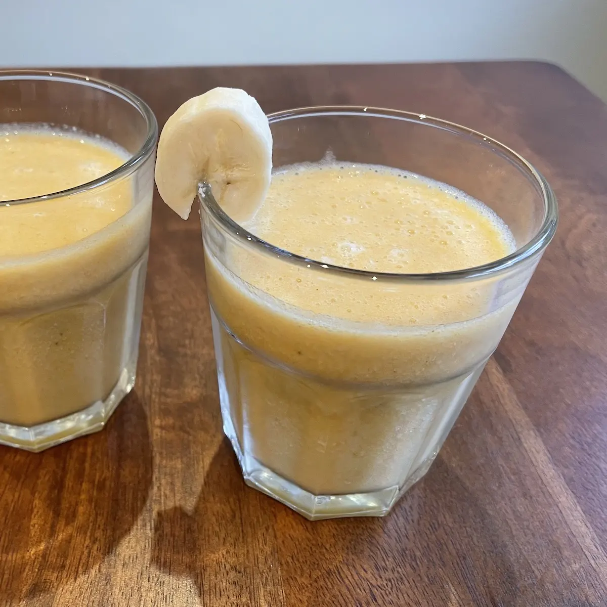 Pineapple & Turmeric Smoothie