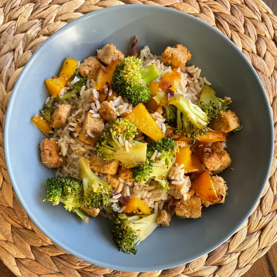 Broccoli, Tofu & Brown Rice Stir-fry