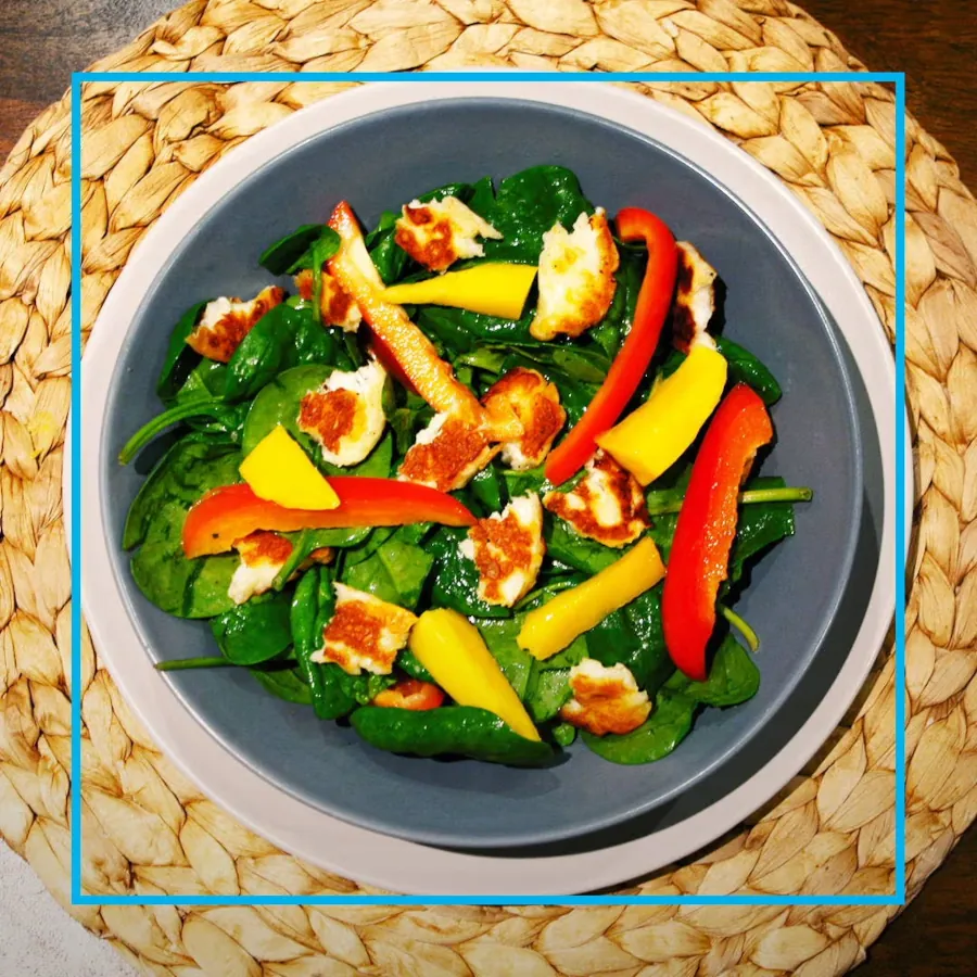 Spinach & Halloumi Salad Image 2