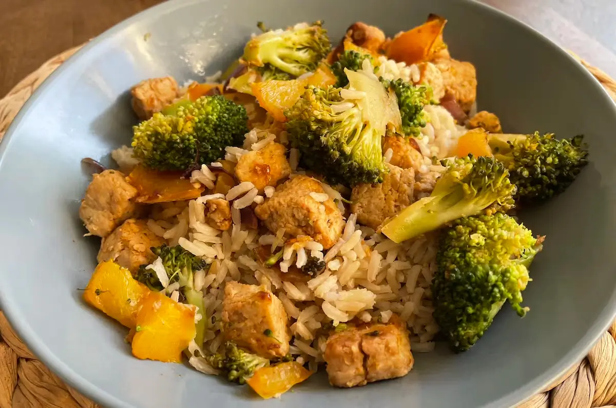 Broccoli, Tofu & Brown Rice Stir-fry