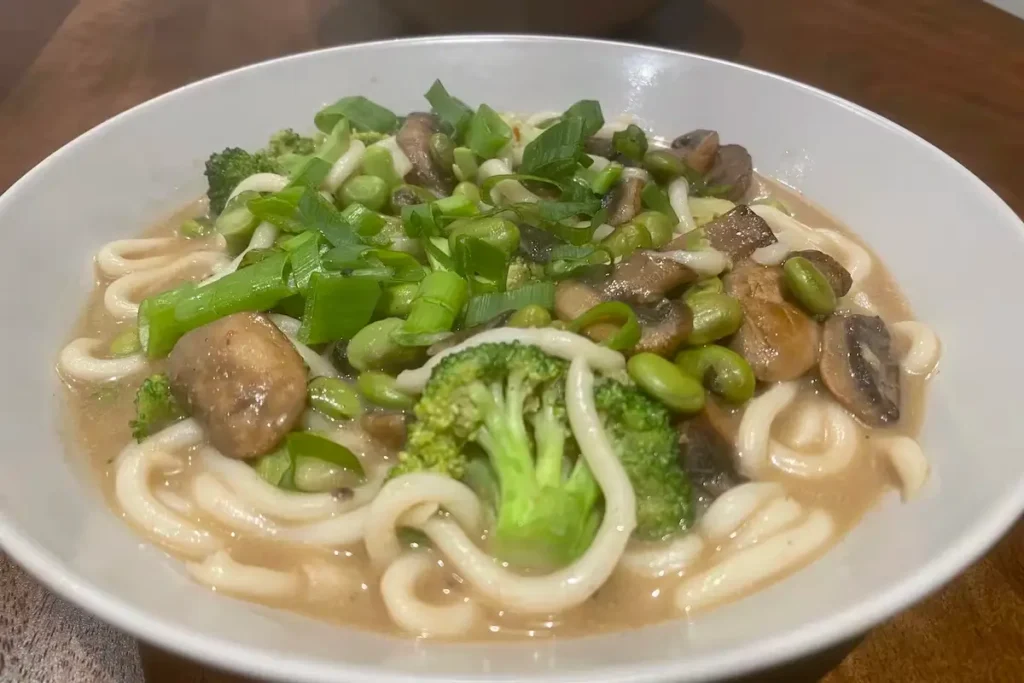 Broccoli, Edamame & Mushroom Miso Soup