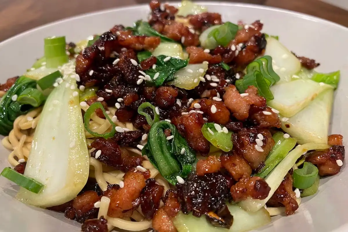 Garlic Chilli Pak Choi and Pork Noodles